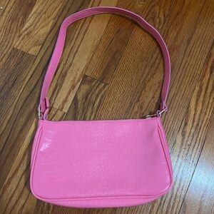 Basic pink scaly purse
